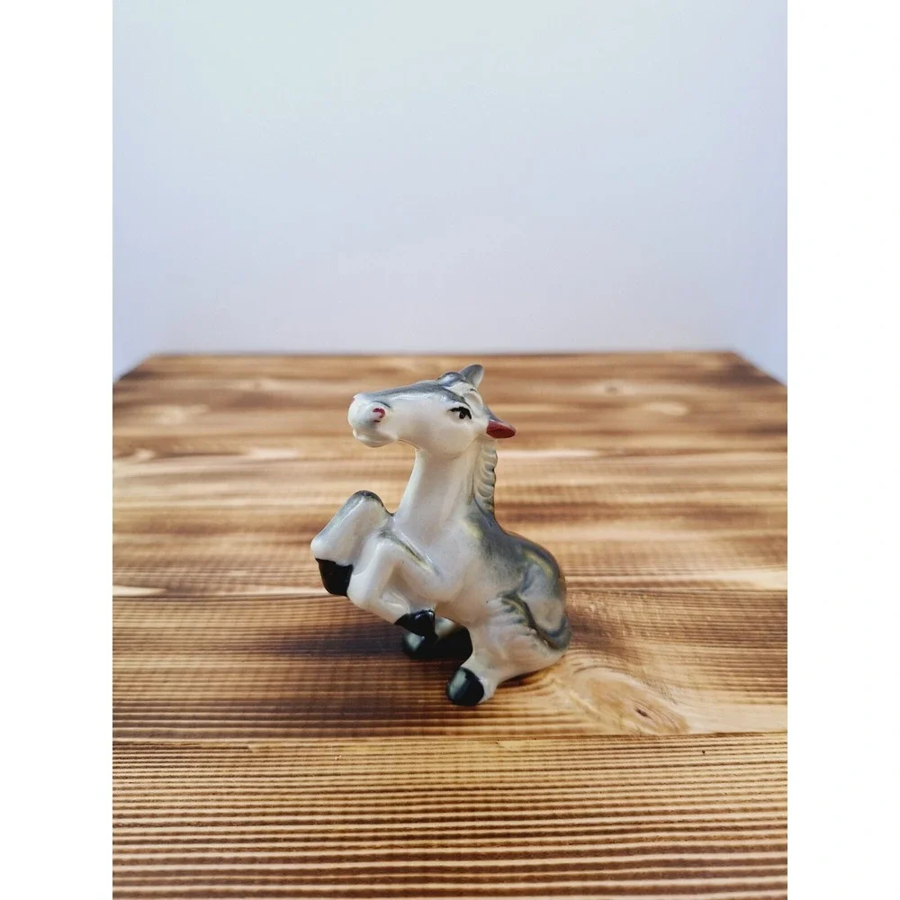 Vintage Porcelain Sitting Tan Black Horse Figurine‎ Japan 3x3 Inches